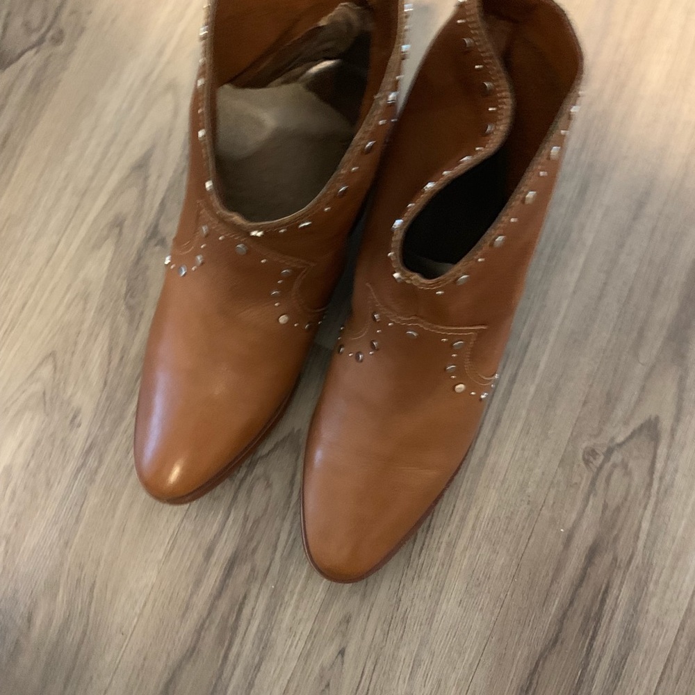 Like New Boots - image 2